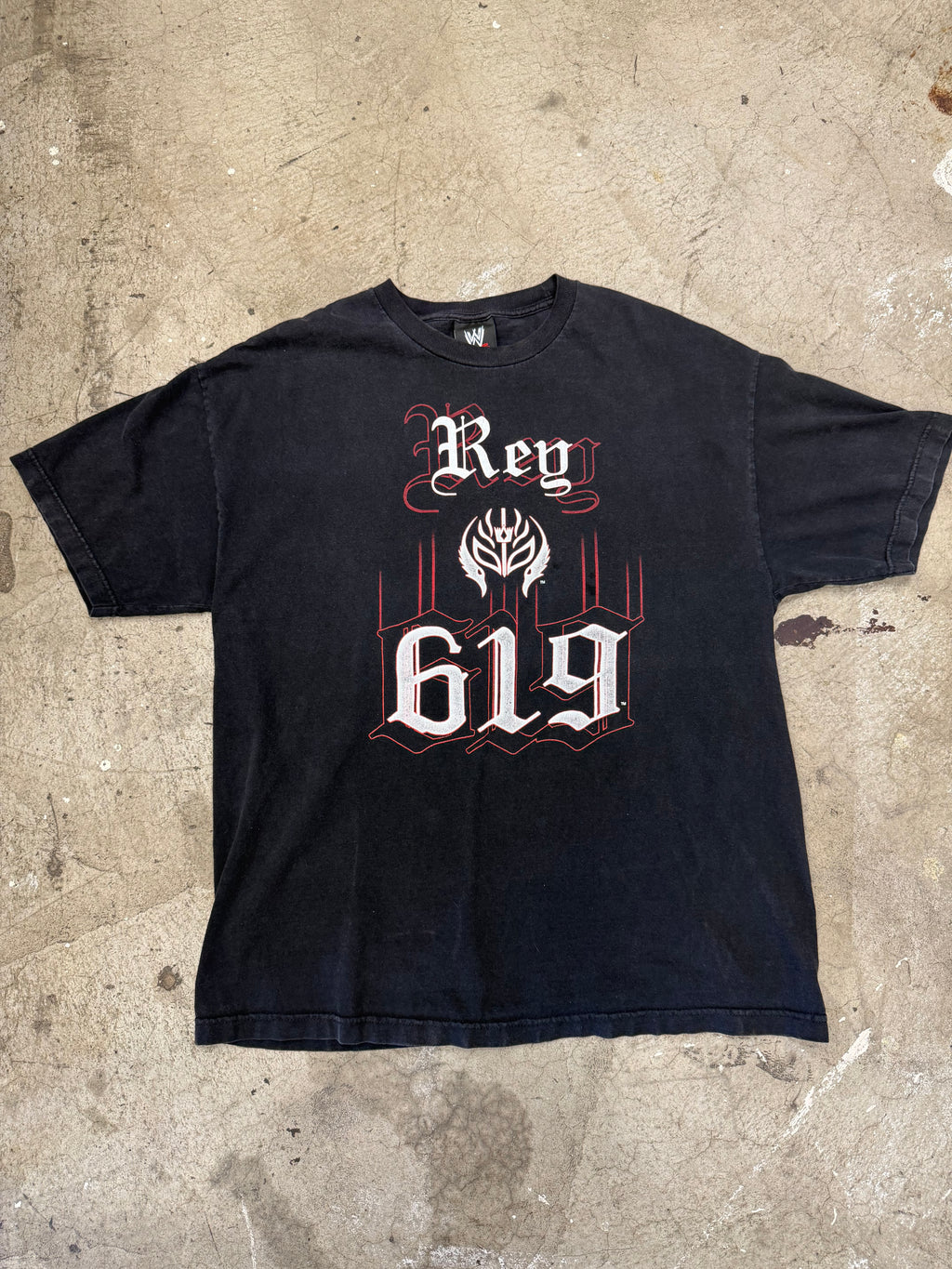Vintage 2004 WWE Rey Mysterio 619 Wrestlemania Tshirt Size XL