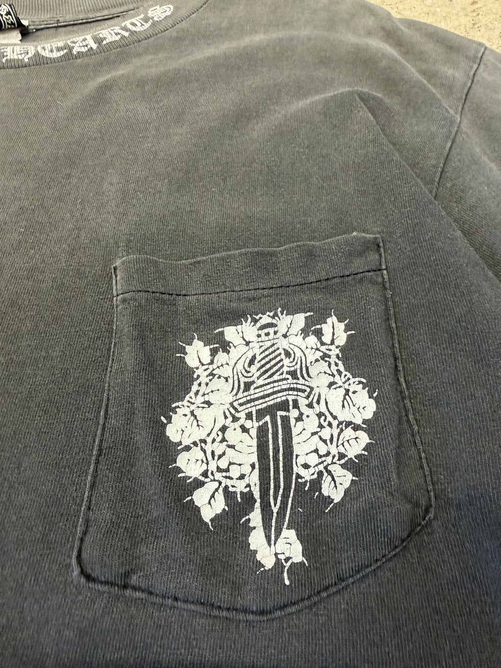 Vintage 90s Chrome Hearts Vine Dagger Scroll Tshirt Size Large