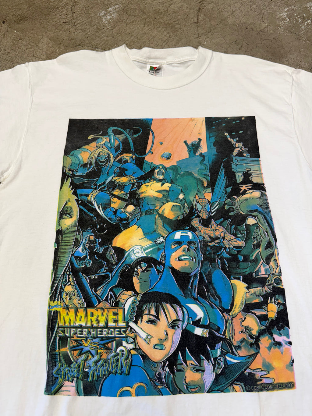 Vintage 90s Marvel Super Heroes VS Street Fighter Tshirt Size XL