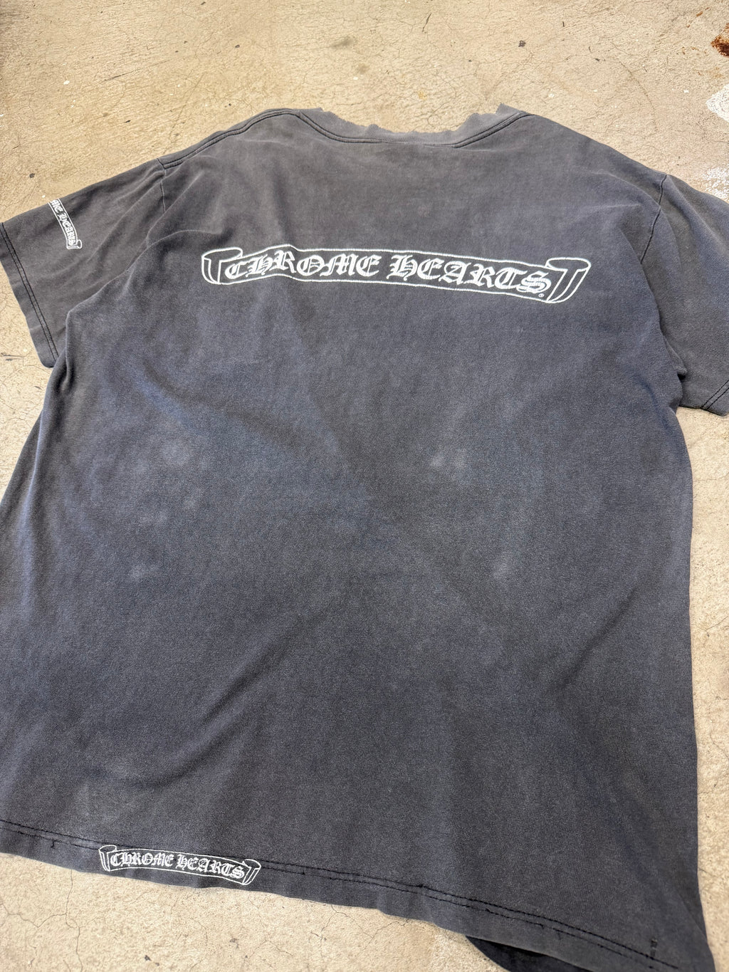 Vintage 90s Chrome Hearts Vine Dagger Scroll Tshirt Size Large